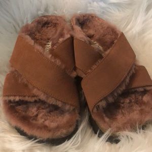 Papillon Daytona furry shoes